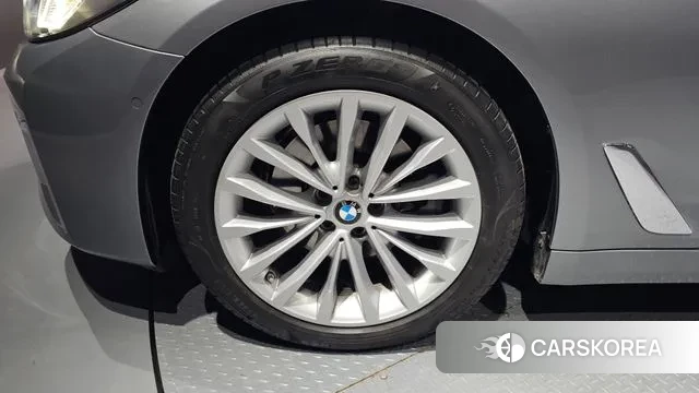 BMW 5 Series (G30) id 3758521 из Кореи 15