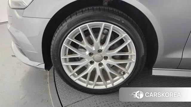 Audi New A6 id 3578725 из Кореи 15