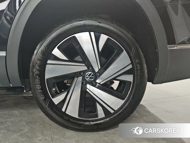 Volkswagen Tourang id 4278039 из Китая 20
