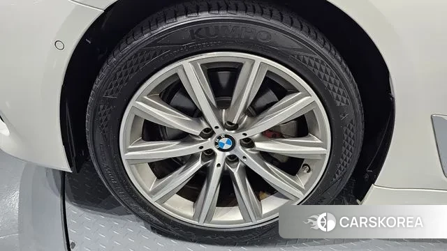 BMW 5 Series (G30) id 3363073 из Кореи 15