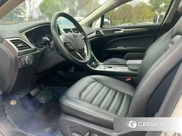 Ford Mondeo 2021 Белый из Китая, фото 5