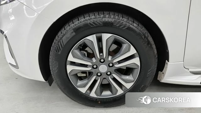Kia The New Carnival id 4345363 из Кореи 13