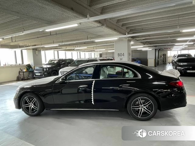 Mercedes-Benz E-Class W214 2026 Черный из Кореи, фото 6