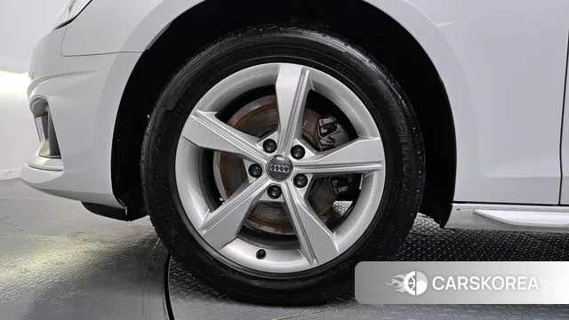 Audi A4 (B9) id 2975961 из Кореи 15