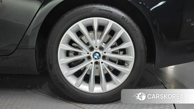 BMW 5 Series (G30) id 4928984 из Кореи 15