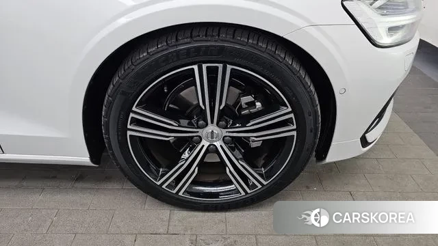 Volvo S60 3rd generation id 3601705 из Кореи 15