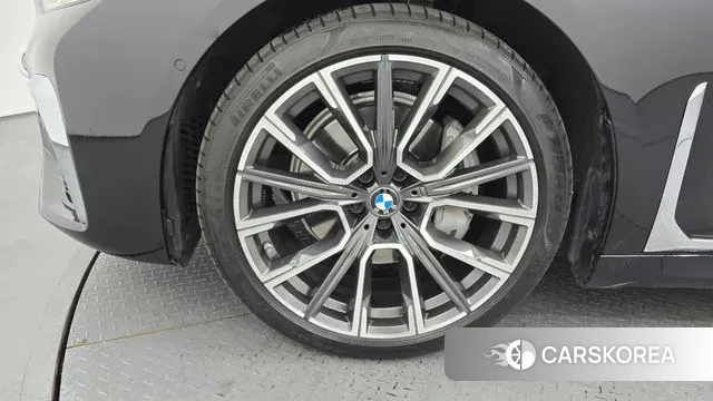 BMW 7 Series (G11) id 3788289 из Кореи 15