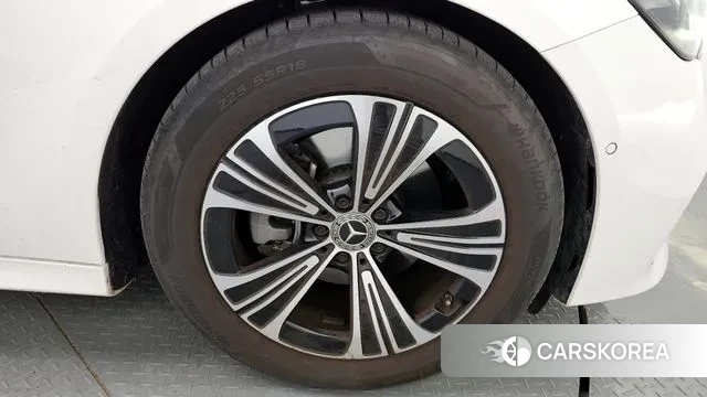 Mercedes-Benz E-Class W214 id 3426104 из Кореи 15