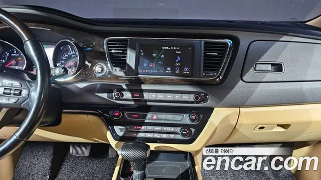 Kia The New Carnival id 2700003 из Кореи 15