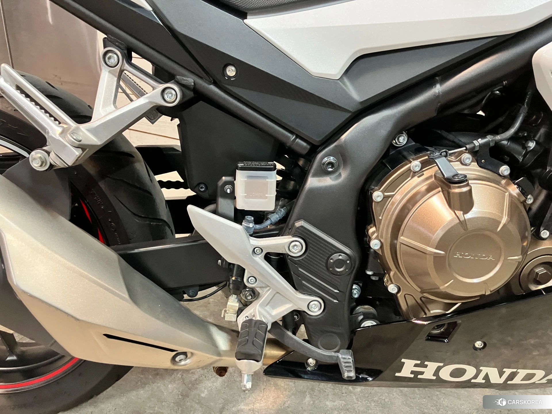 Проданный Honda CBR400R ABS id 4347790 из Японии, фото 25