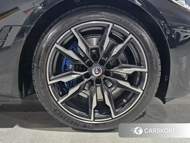 BMW i4 id 3770659 из Кореи 15