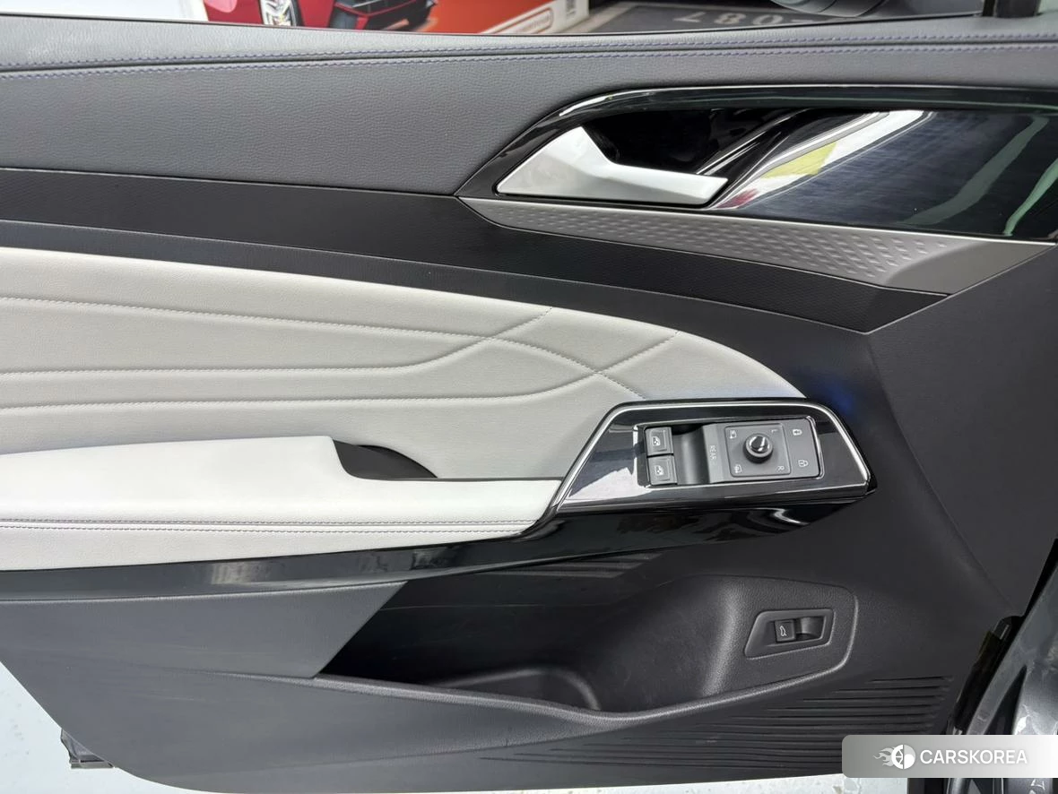 Volkswagen ID.6 X id 4452895 из Китая 16