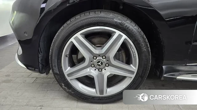 Mercedes-Benz GLE - Class W166 id 3617151 из Кореи 15