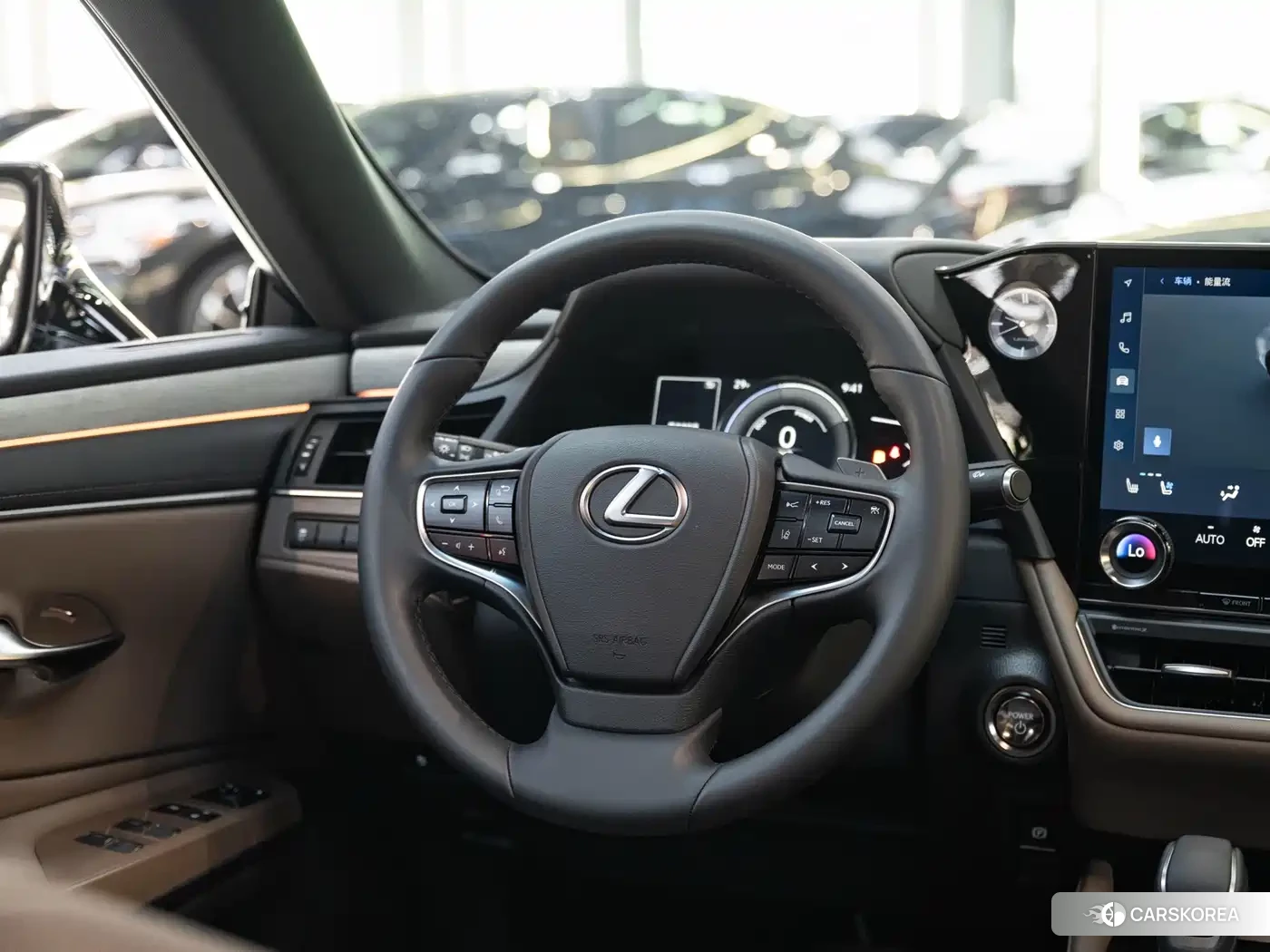 Lexus ES id 4606906 из Китая 16