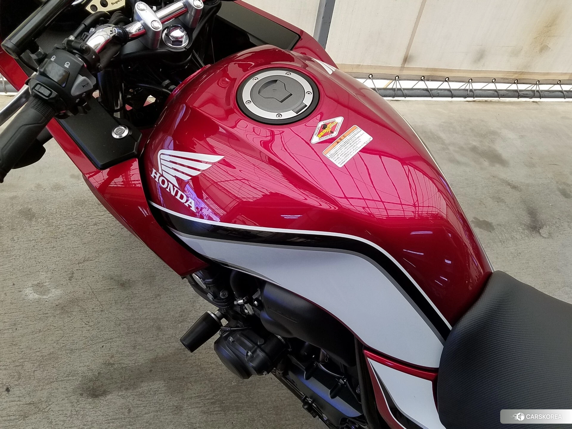 Проданный Honda CB400SF BOLDOR ABS 2021 из Японии, фото 2