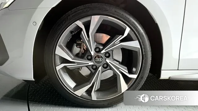 Audi A3 (8Y) id 3185563 из Кореи 15