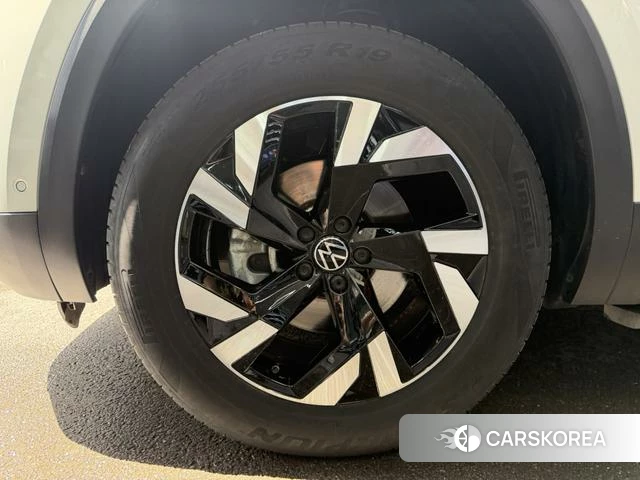 Volkswagen Tourang id 4258928 из Китая 19
