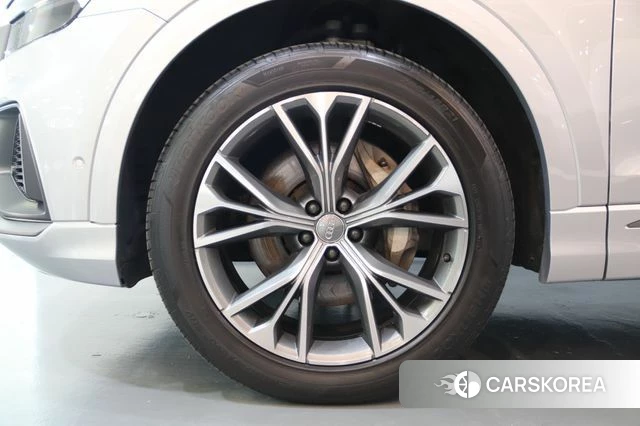 Audi Q8 (4M) id 4423710 из Кореи 15