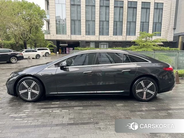 Mercedes-Benz EQS 2024 Черный из Китая, фото 5