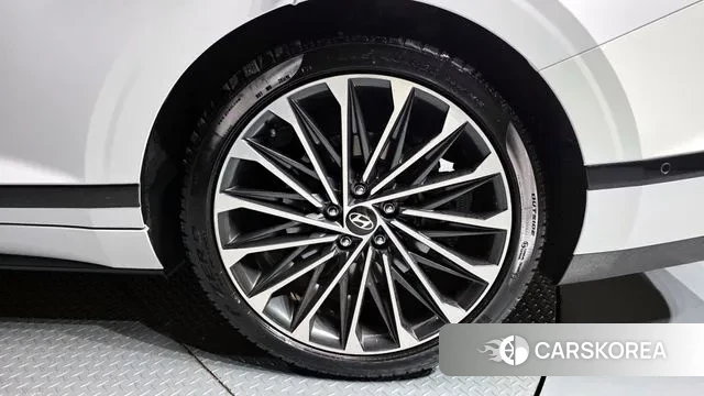 Hyundai Grandeur (GN7) id 3036773 из Кореи 15