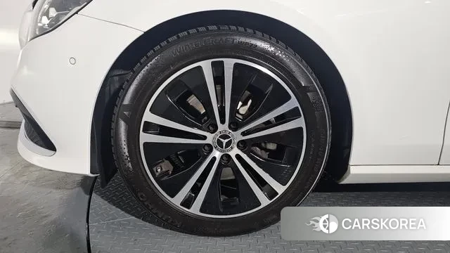 Mercedes-Benz E-Class W213 id 3717604 из Кореи 15