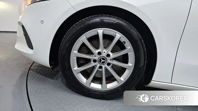 Mercedes-Benz A-Class W177 id 3568111 из Кореи 15