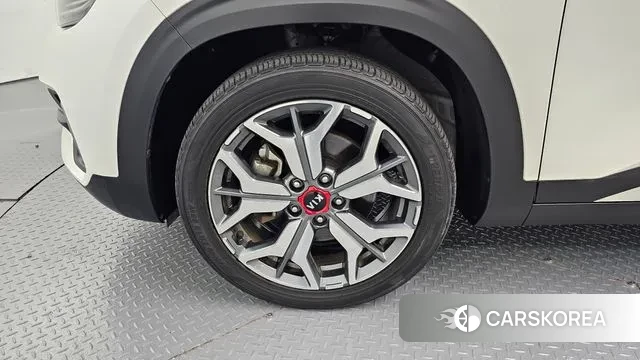 Kia Seltos id 3380123 из Кореи 15