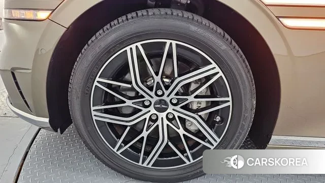 Genesis G90 (RS4) id 3492916 из Кореи 15