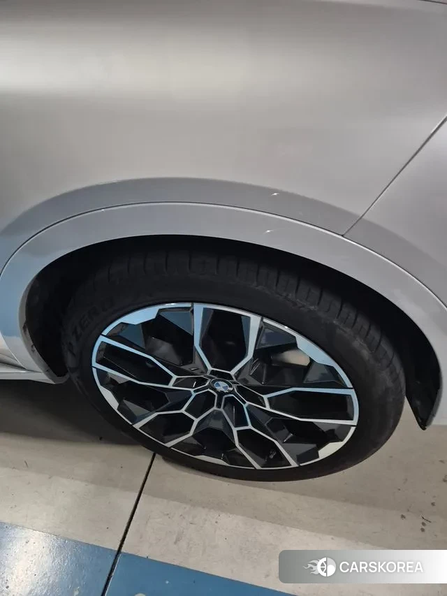 BMW X7 (G07) 2025 Белый из Кореи, фото 5