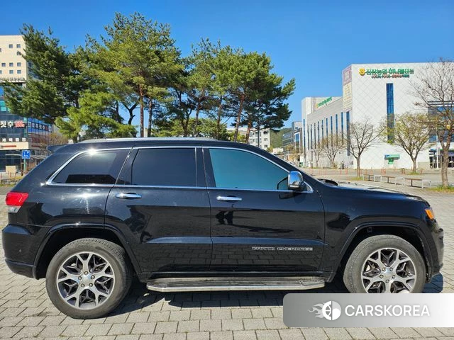 Jeep Grand Cherokee id 3904419 из Кореи 15