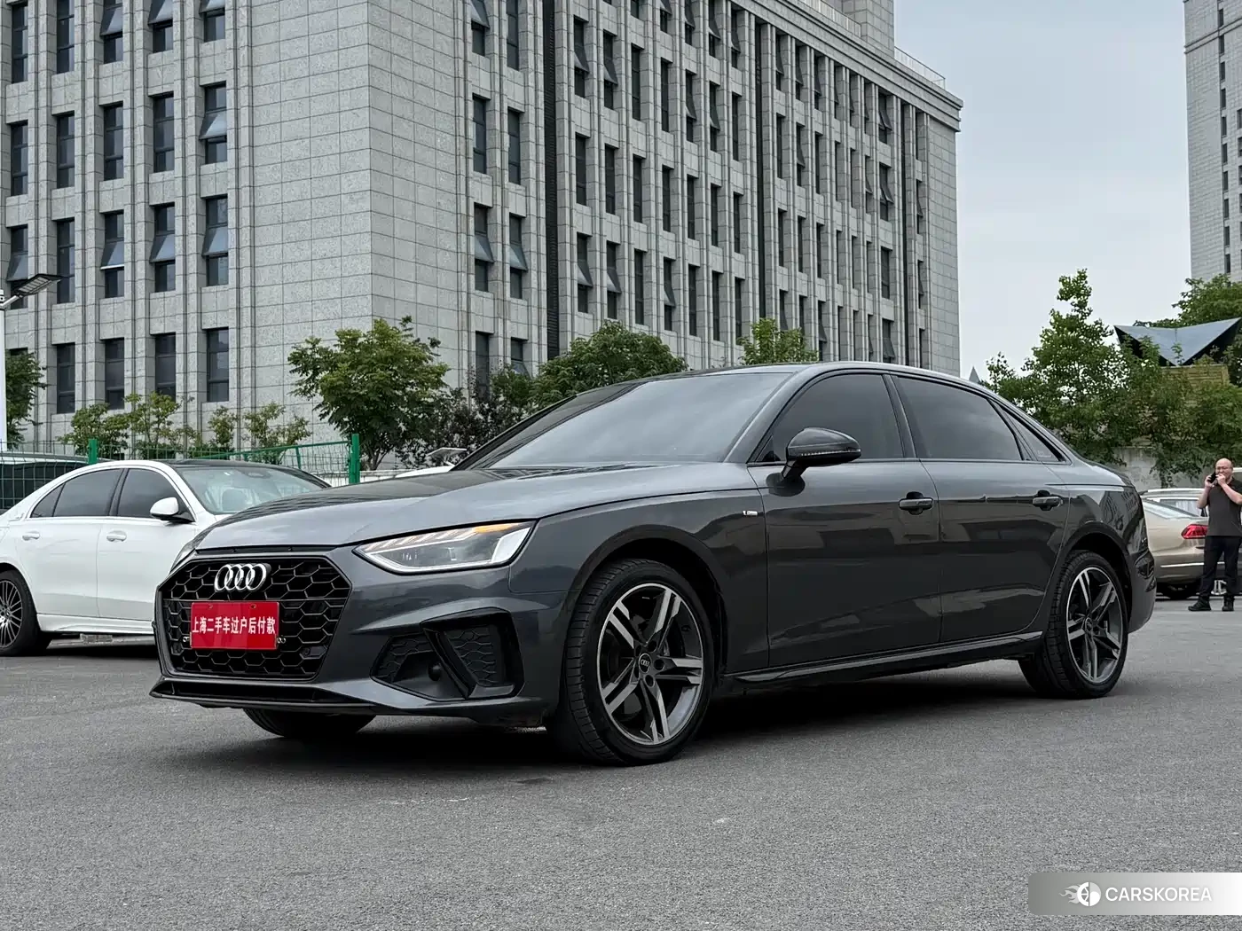 Audi A4L id 4565072 из Китая 20