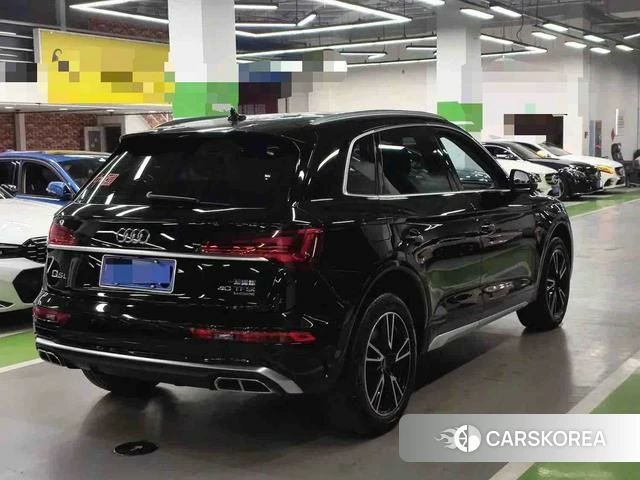 Audi Q5L 2022 Черный из Китая, фото 5