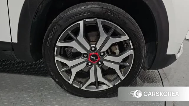 Kia Seltos id 3478561 из Кореи 15