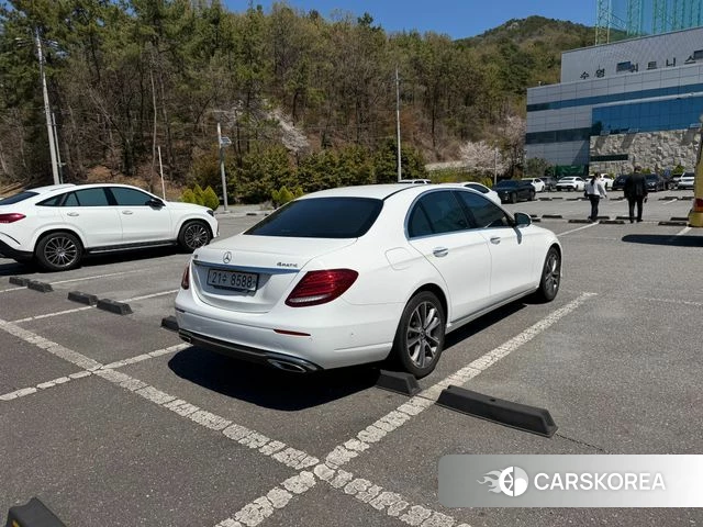 Mercedes-Benz E-Class W213 2019 Белый из Кореи, фото 5