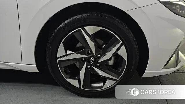 Hyundai Avante (CN7) id 3759603 из Кореи 15