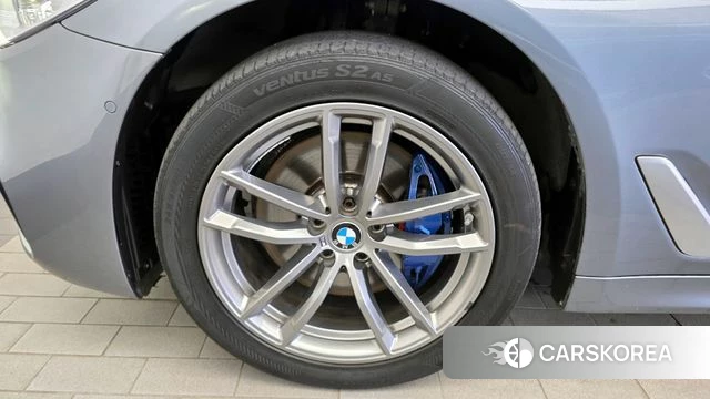 BMW 5 Series (G30) id 4363294 из Кореи 15