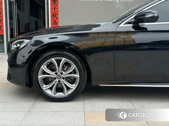 Mercedes-Benz E-class id 4221059 из Китая 20