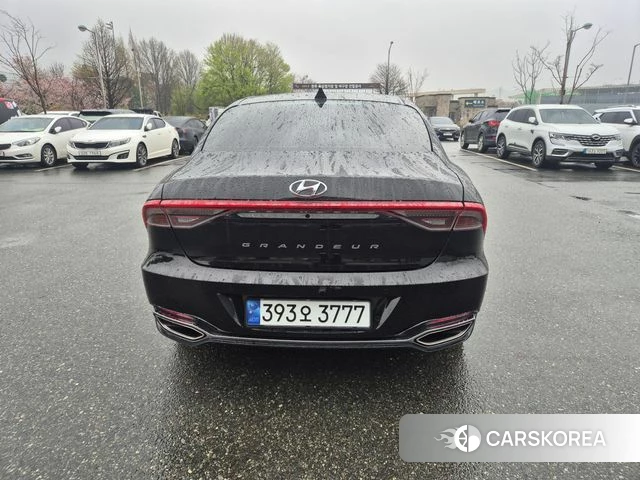 Hyundai The New Grandeur IG id 3915612 из Кореи 10
