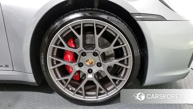 Porsche 911(992) id 3032450 из Кореи 15