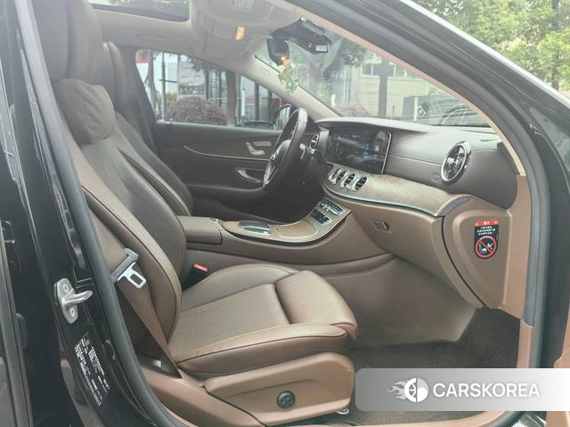 Mercedes-Benz E-class id 4298462 из Китая 12