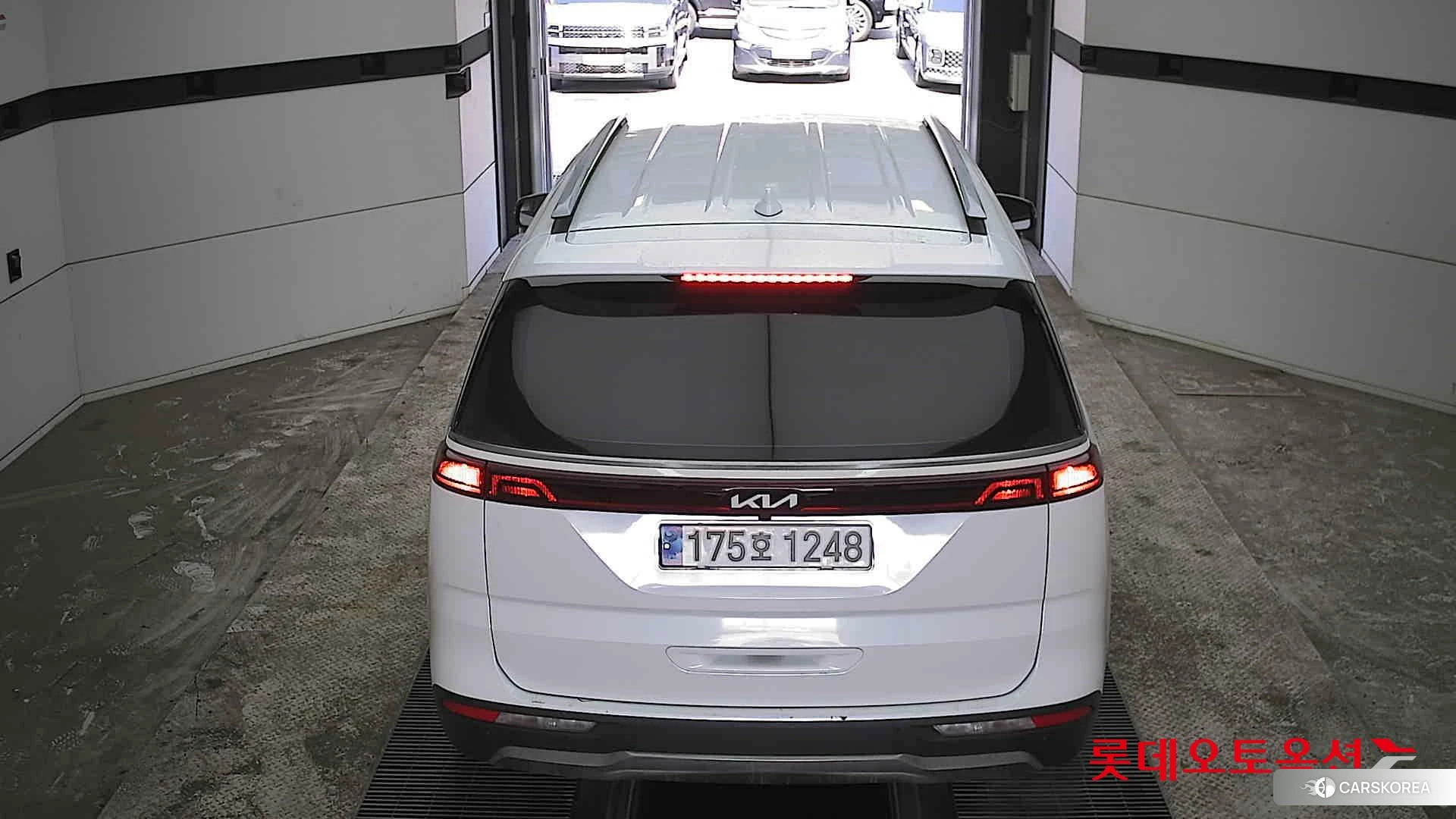 Kia Carnival id 3882126 из Кореи 33