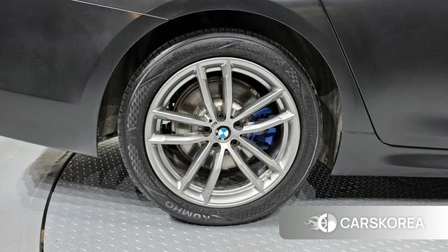BMW 5 Series (G30) id 4286338 из Кореи 15