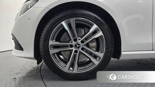 Mercedes-Benz E-Class W213 id 3600601 из Кореи 15