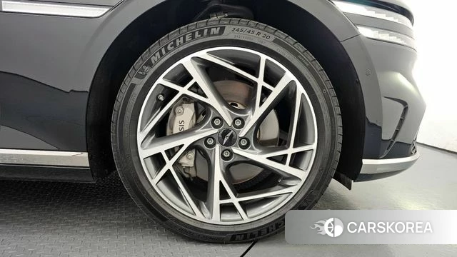 Genesis G90 (RS4) id 3850385 из Кореи 15