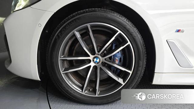 BMW 5 Series (G30) id 4377065 из Кореи 15