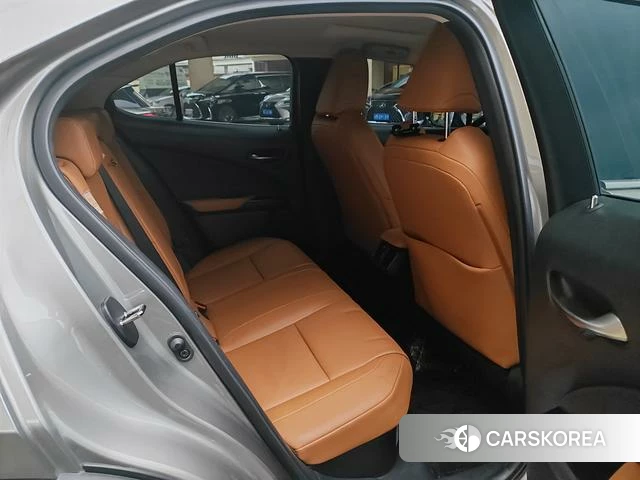 Lexus UX id 4262009 из Китая 10
