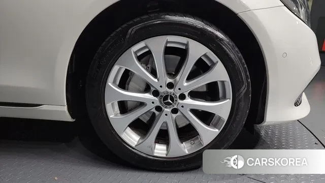Mercedes-Benz E-Class W213 id 3557894 из Кореи 15