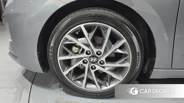 Hyundai The New Avante AD id 3423323 из Кореи 15