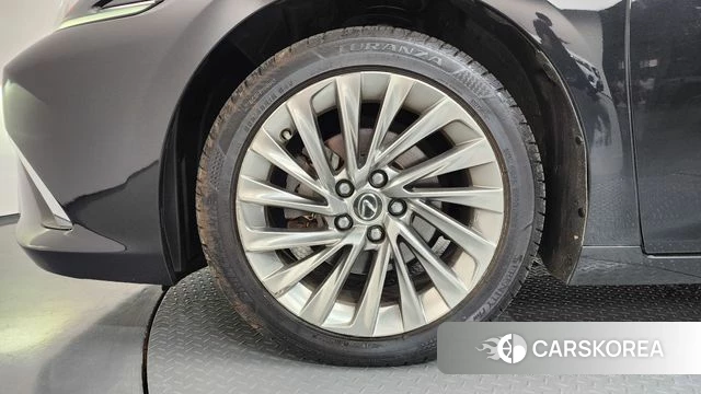 Lexus ES300h 7th generation id 4836049 из Кореи 15
