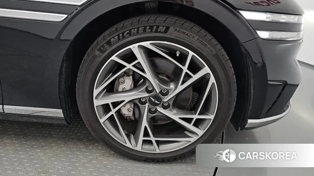 Genesis G90 (RS4) id 3196438 из Кореи 15